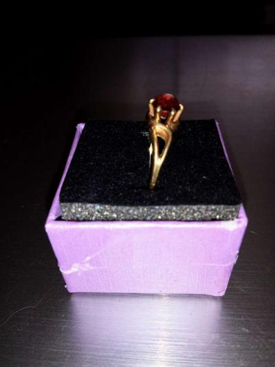 Rare 10K Yellow Gold Almandine Garnet Ring - Thumbnail 3