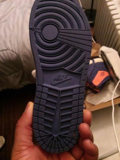 Air Jordan retro 1 - Thumbnail 4