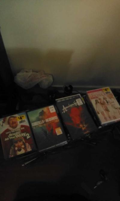 550DVD and 90Bluray movies brand new straight from the store - Thumbnail 3