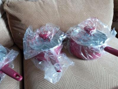 pots and pans set from QVC Rachel ray series - Thumbnail 2