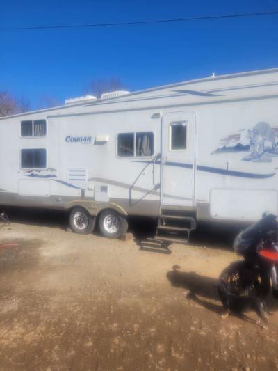 5th wheel - Thumbnail 2