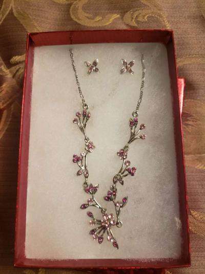 costume jewelry - Montebello, California