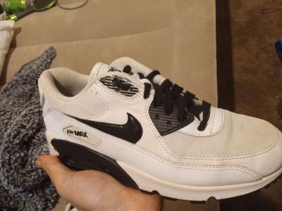 I want 15 for this Air maxes size 8 - Thumbnail 6