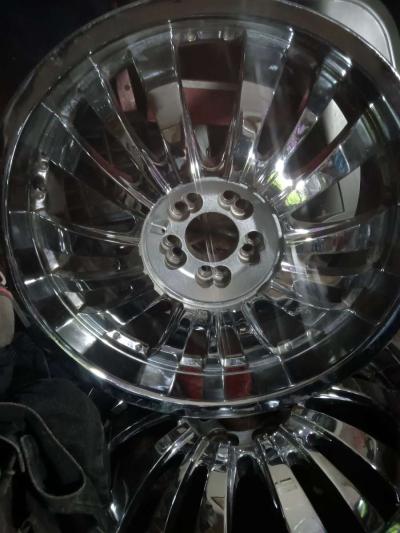 20 inch universal rims - San Angelo, Texas