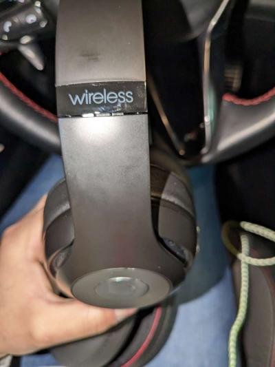 beats studio 3 wireless headphones - Thumbnail 5