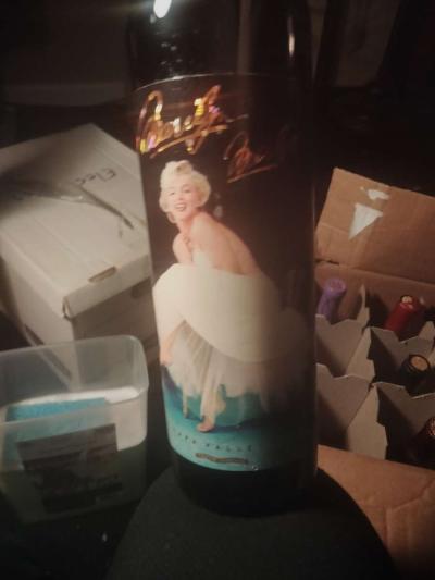 Marilyn Monroe wine collectors - Thumbnail 5
