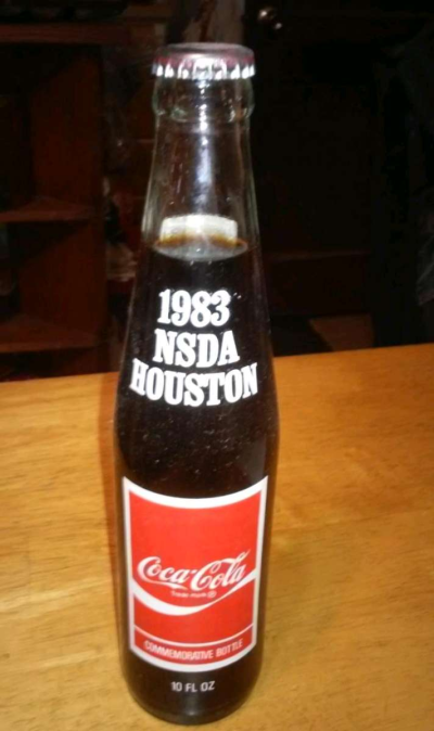 Original 1983 Commemorative Gilley s Coke - Thumbnail 2