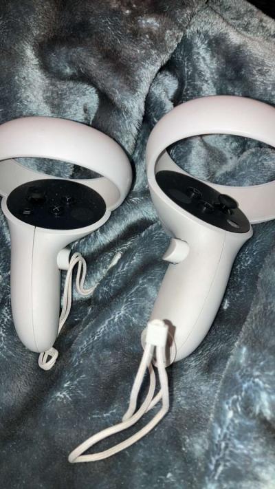 oculus quest 2 - Thumbnail 2