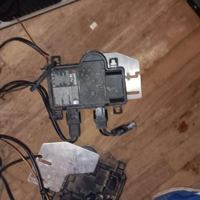 LG solar panels for house 250 a piece - Thumbnail 5