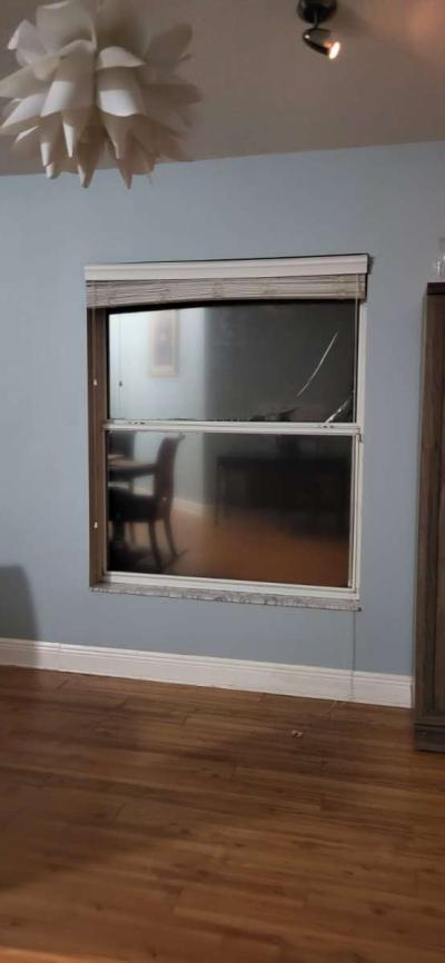 Windows cleaning inside and outside - Thumbnail 3