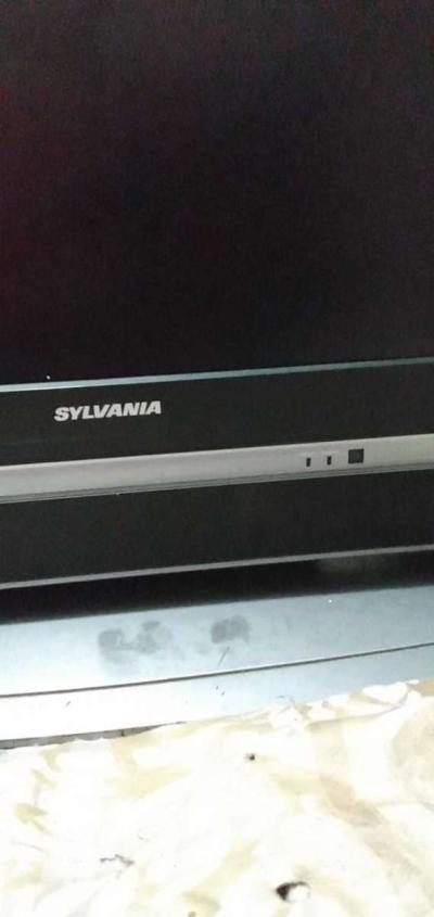 flat screen black tv - Thumbnail 3