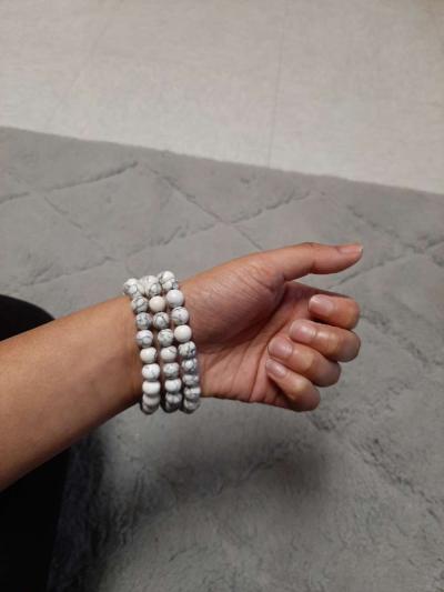 white howlite bracelet - Thumbnail 2