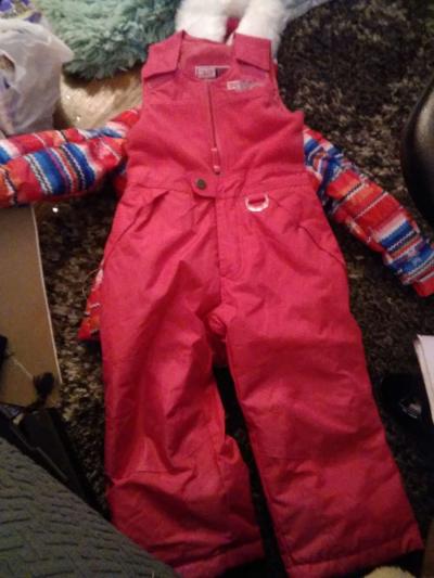 girls snow suits pink Platinum size 2T and 32 - Thumbnail 6