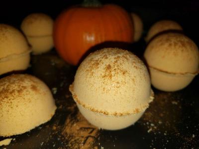 Holiday Bath bombs - Thumbnail 4
