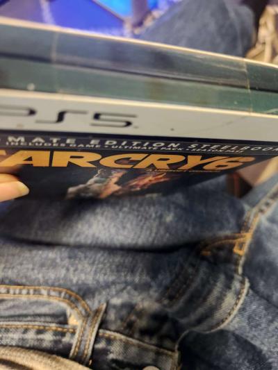 farcry6 ultimate edition steelbook - Thumbnail 2