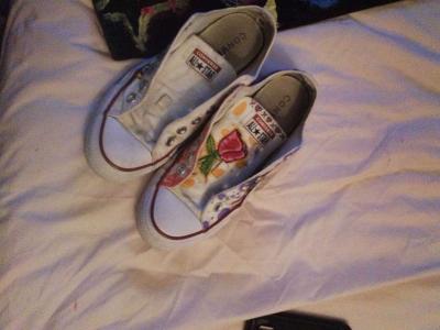 I make custom design pants shoes or shirts - Thumbnail 3