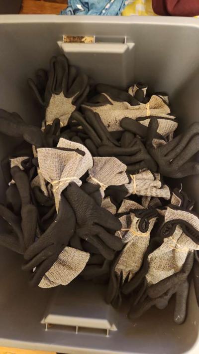 nitrile frosted cut proof gloves - Thumbnail 3