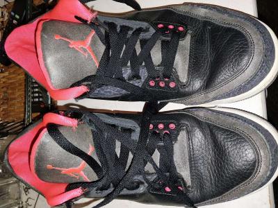 Jordan 3s - Thumbnail 5