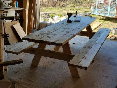 picnic table