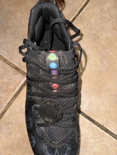 football cleats - Thumbnail 2