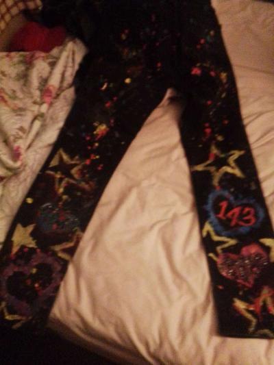 I make custom design pants shoes or shirts - Thumbnail 6