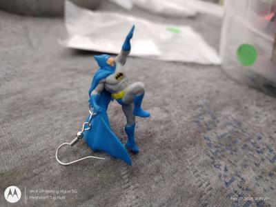 DC Earrings - Thumbnail 3