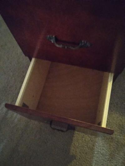 small dresser - Thumbnail 3