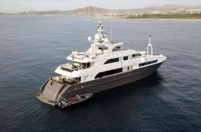 yacht komokwa - Thumbnail 3
