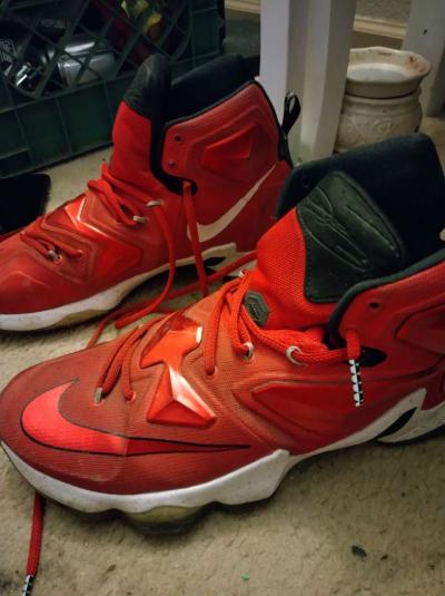 lebron James shoes - Thumbnail 2