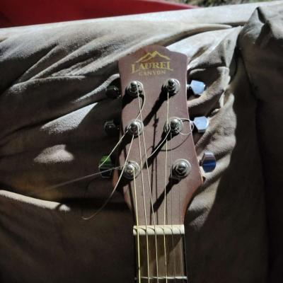 guitar - Thumbnail 3