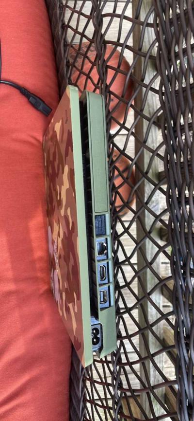 PS4 Call of duty WWll edition - Thumbnail 2