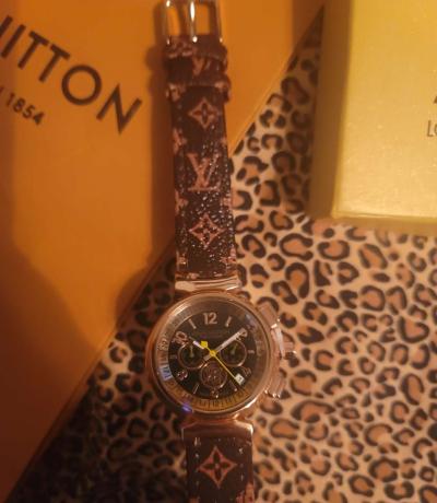 Designer LV Womans Watch New in box - Thumbnail 6