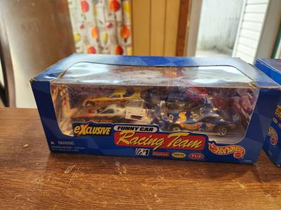 matchbox cars hot wheels and tractor trailers - Thumbnail 6