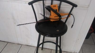 electric hedge trimmer