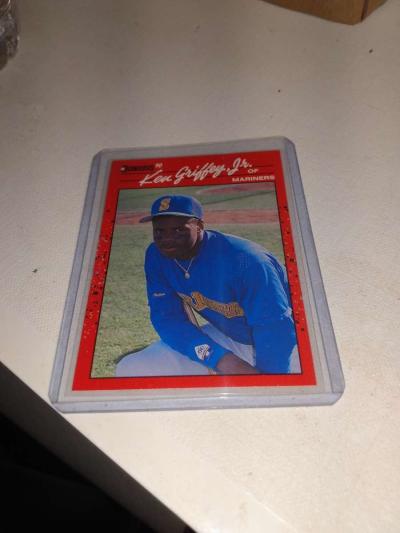 1990 donruss second year Ken Griffey Jr - Thumbnail 1