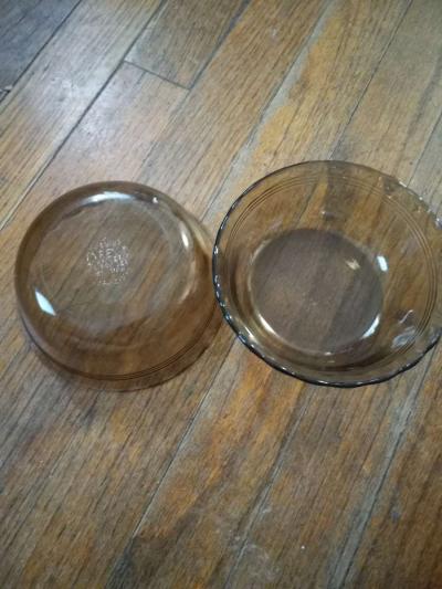 vintage amber pyrex ramkins