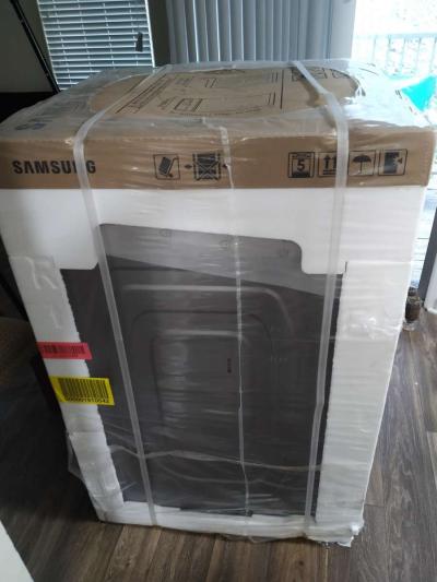 Brand new Samsung dryer - Thumbnail 2