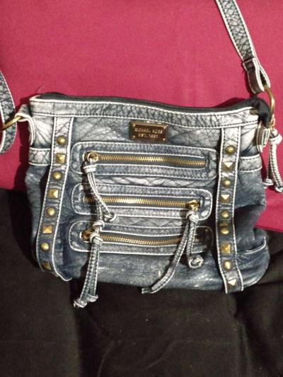MICHAEL KORS BLUE CROSSBODY