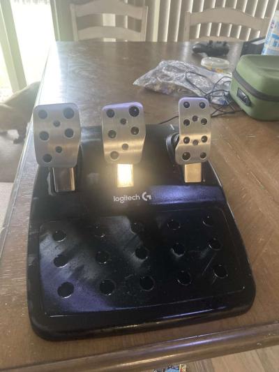 Logitech steering wheel whith shifter - Thumbnail 5