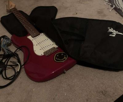 Guitar - Thumbnail 2