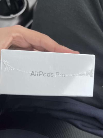 AirPods Pro 2nd Gen ANC - Thumbnail 4