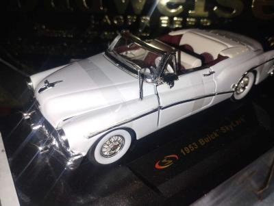 1953 Buick Skylark collectable signature model Car - Thumbnail 3