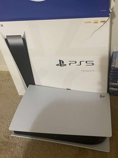 ps5 with games - Thumbnail 2