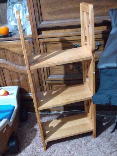 WOODEN KIDS ABC BOOKSHELF - Thumbnail 2