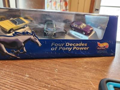 matchbox cars hot wheels and tractor trailers - Thumbnail 5