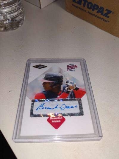 2005 card number 47 just memorable autographs of Brandon Jon - Thumbnail 1