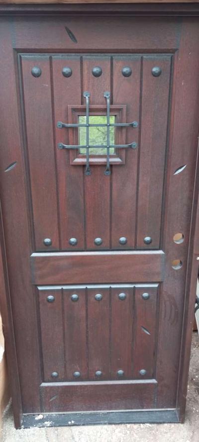 a front door - Thumbnail 2