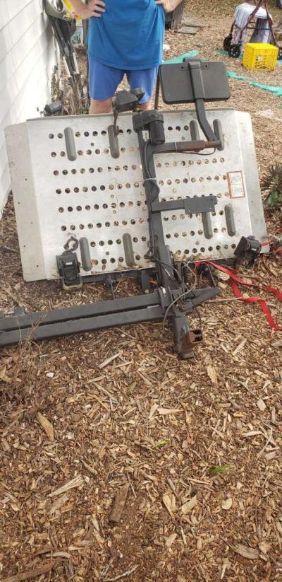 Titan Scooter and electric lift - Thumbnail 4