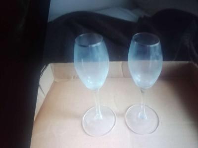 wine or champagne glasses - Thumbnail 1