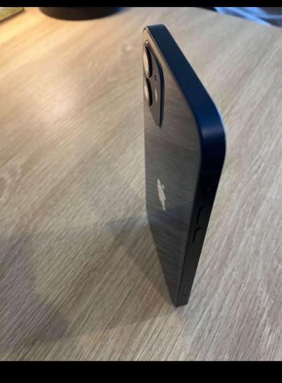 iphone 12 - Thumbnail 4